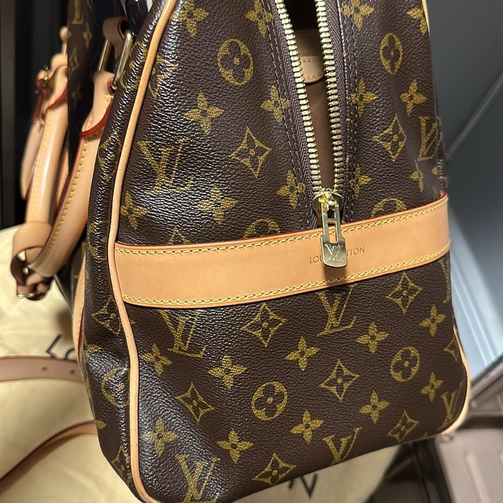 Louis Vuitton Extra Large Bag - Picture 3 of 9
